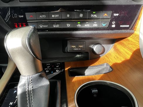 Used 2021 Lexus RX 350 FWD w/ Premium Package image 27