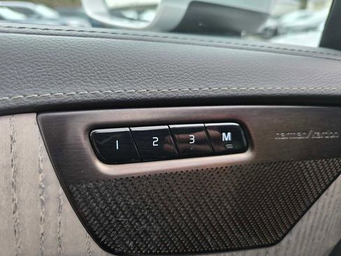 Certified 2023 Volvo XC90 T8 Ultimate w/ Protection Package Premier image 25