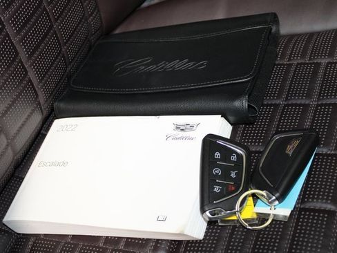 Used 2022 Cadillac Escalade Premium Luxury Platinum image 36