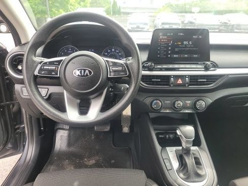 Certified 2021 Kia Forte LXS FWD image 10