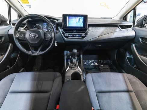 Used 2025 Toyota Corolla LE FWD image 13