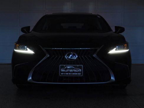 Used 2022 Lexus ES 350 w/ Premium Package image 17