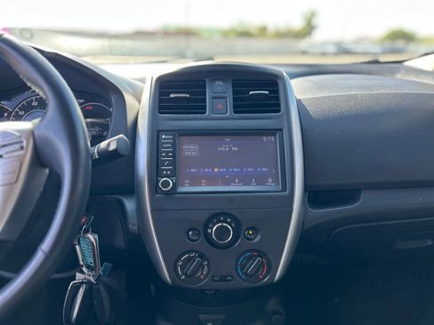 Used 2019 Nissan Versa Note SV FWD image 17