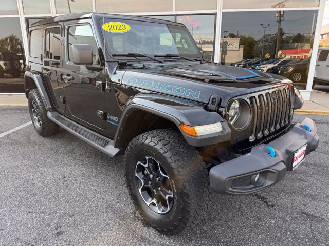 Used 2023 Jeep Wrangler Unlimited Rubicon 4xe w/ Cold Weather Group AWD/4WD image 3