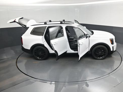 Used 2022 Kia Telluride EX w/ EX Premium Package AWD/4WD image 18