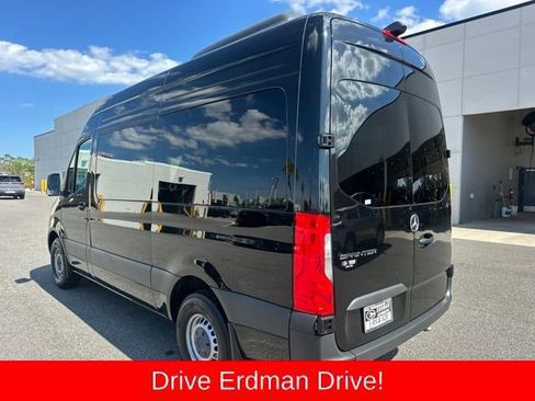 Used 2024 Mercedes-Benz Sprinter 2500 image 5