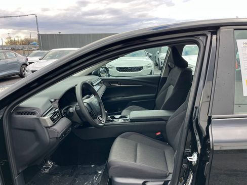 Used 2025 Toyota Camry LE image 26