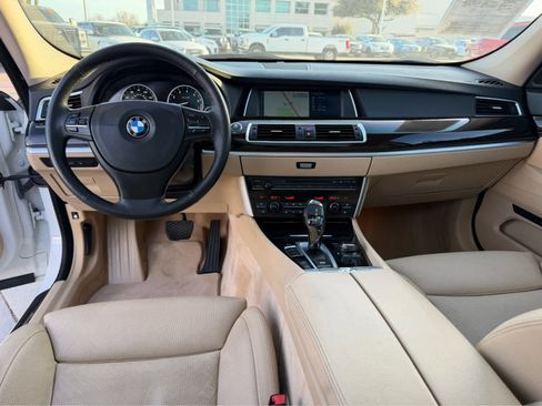 Used 2013 BMW 535i Gran Turismo 535i image 11