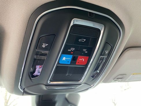 Used 2023 Jeep Grand Cherokee L Limited w/ Luxury Tech Group II image 33