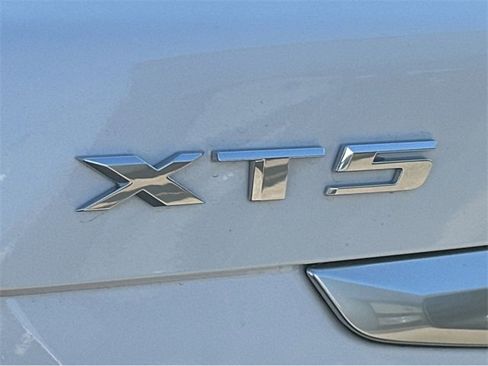 Certified 2023 Cadillac XT5 Premium Luxury w/ Technology Package image 9