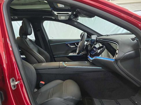 New 2026 Mercedes-Benz E 53 AMG 4MATIC Sedan image 11