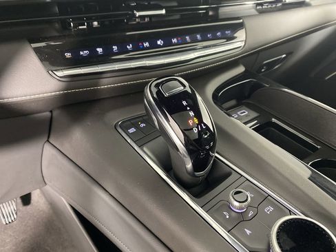 Certified 2024 Cadillac Escalade Sport w/ LPO, ONYX Package image 19