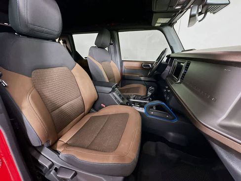 Used 2022 Ford Bronco Outer Banks AWD/4WD image 14