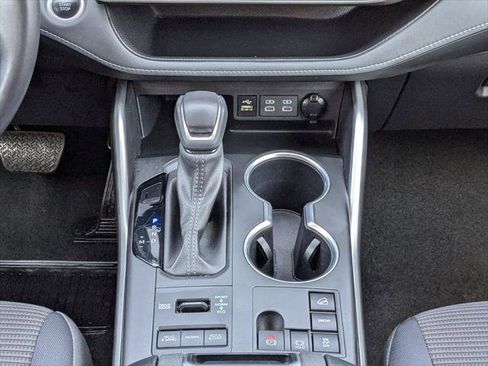 Certified 2024 Toyota Highlander LE image 18