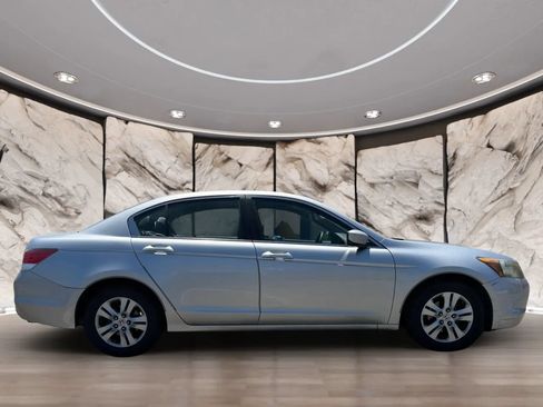 Used 2009 Honda Accord LX-P image 4