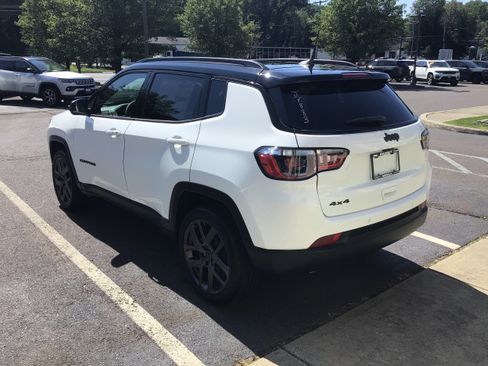 New 2025 Jeep Compass Limited w/ Sun and Sound Group image 5