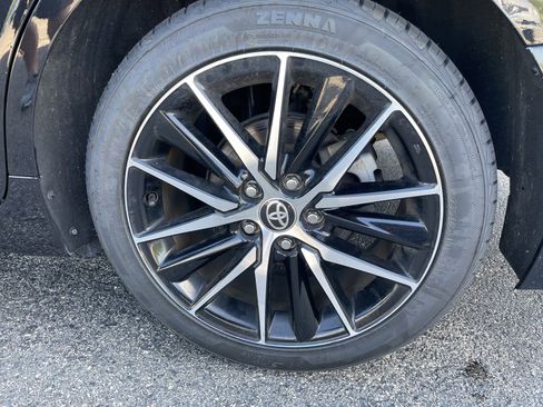 Used 2024 Toyota Camry SE FWD image 22