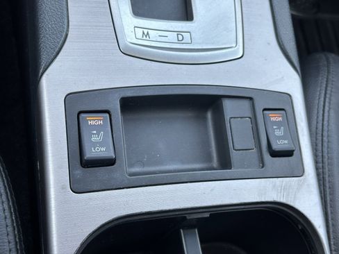 Used 2012 Subaru Outback 3.6R Limited w/ Moonroof Pkg image 23