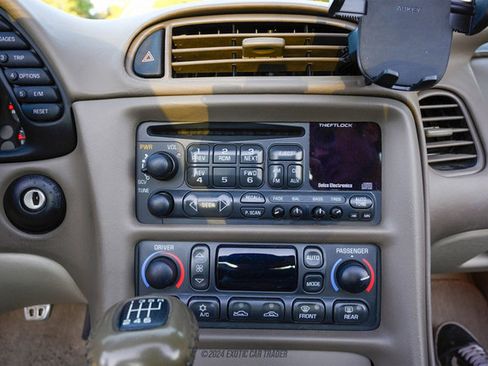 Used 2003 Chevrolet Corvette 50th Anniversary Edition w/ Preferred Equipment Group image 48