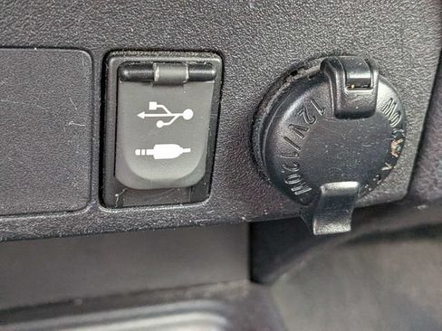 Used 2015 Toyota RAV4 XLE FWD image 22