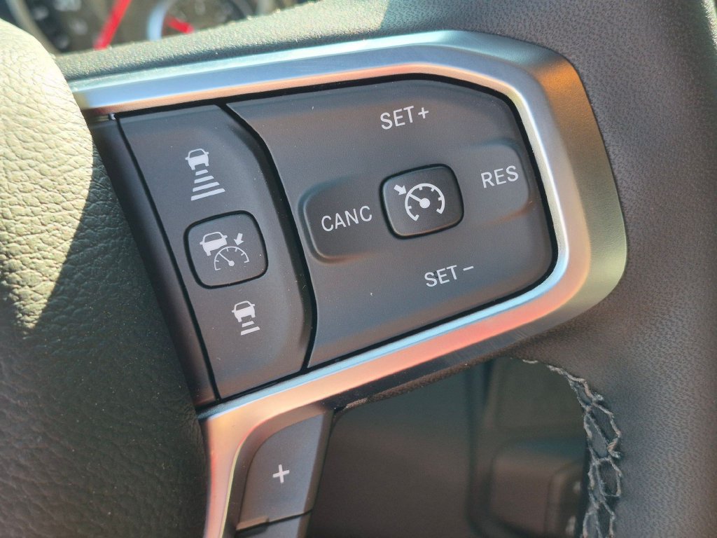 New 2026 RAM 3500 Big Horn AWD/4WD image 15