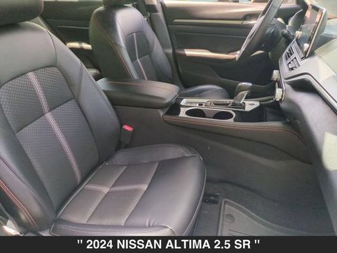Used 2024 Nissan Altima 2.5 SR AWD/4WD image 31
