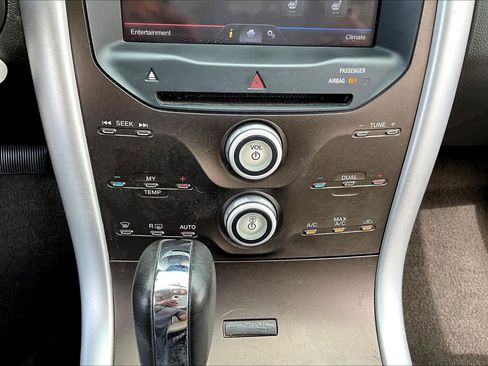 Used 2012 Ford Edge SEL image 33