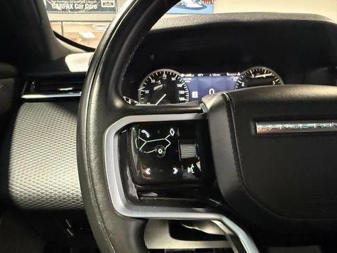 Used 2022 Land Rover Range Rover Velar R-Dynamic S image 15