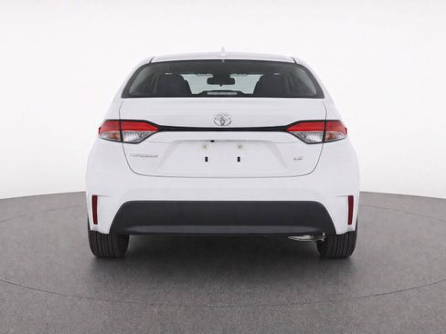 Used 2023 Toyota Corolla LE FWD image 7