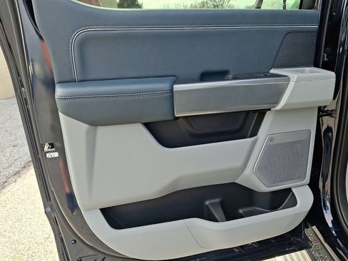 Used 2023 Ford F150 Limited image 13