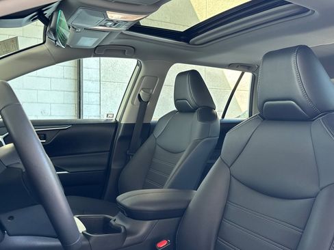 Used 2023 Toyota RAV4 XLE Premium FWD image 21