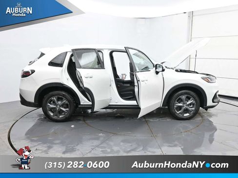 New 2026 Honda HR-V LX image 37