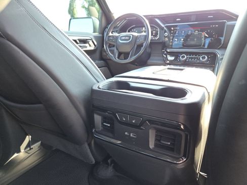 Used 2022 GMC Sierra 1500 AT4X AWD/4WD image 30
