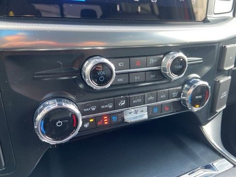 Used 2025 Ford F150 Lariat w/ Equipment Group 502A High image 16