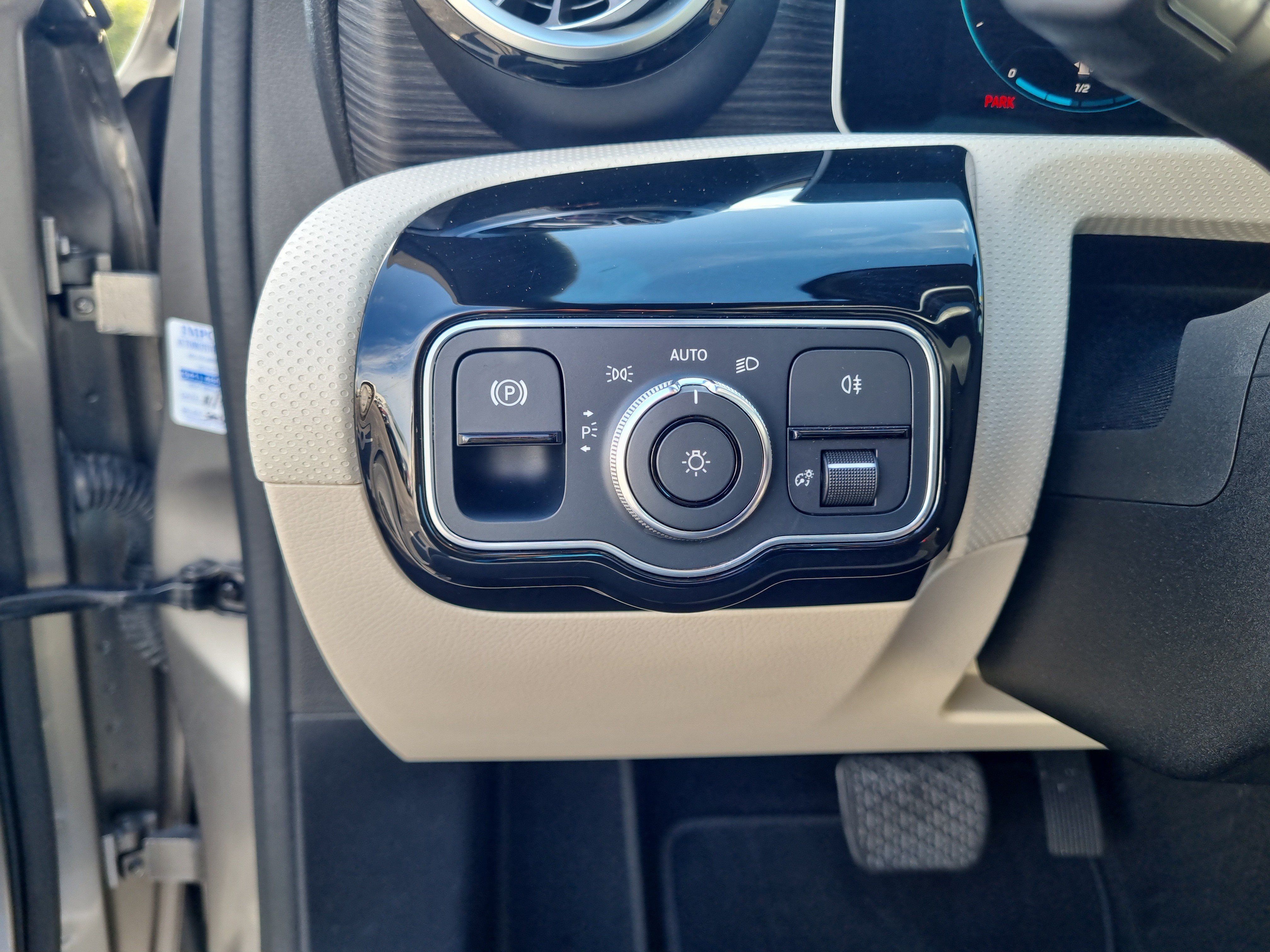 Used 2019 Mercedes-Benz A 220 image 24