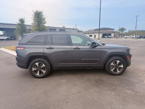 Used 2024 Jeep Grand Cherokee Limited 4xe AWD/4WD image 3