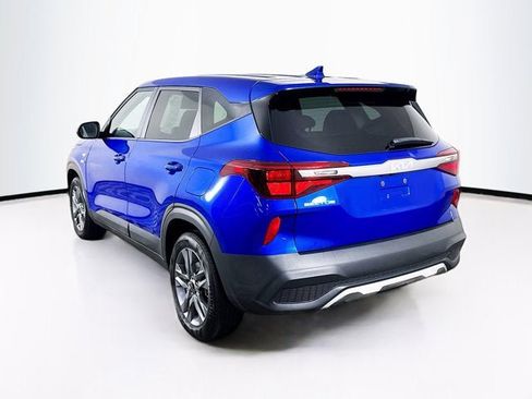 Certified 2023 Kia Seltos LX image 7