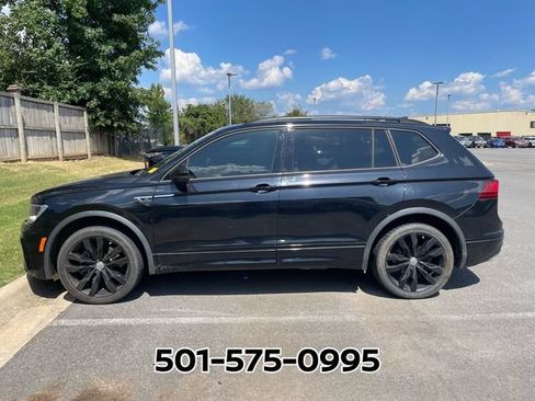 Used 2020 Volkswagen Tiguan SE R-Line FWD image 2
