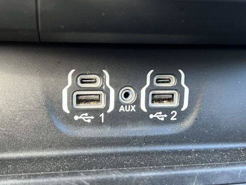 Used 2022 RAM 1500 Laramie AWD/4WD image 28