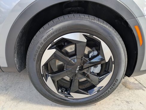 Used 2025 Kia Sorento SX Prestige image 9