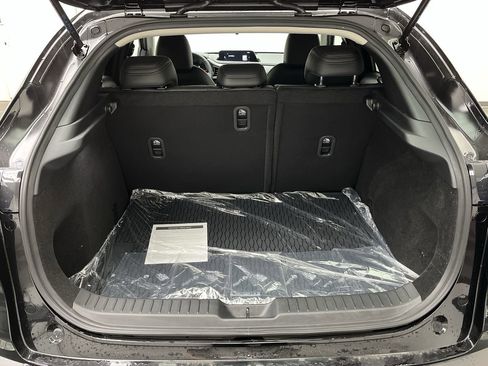 New 2025 MAZDA CX-30 AWD 2.5 S w/ Select Sport Pkg image 23