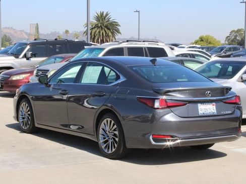 Certified 2025 Lexus ES 300h w/ Accessory Package (Z2) FWD image 19