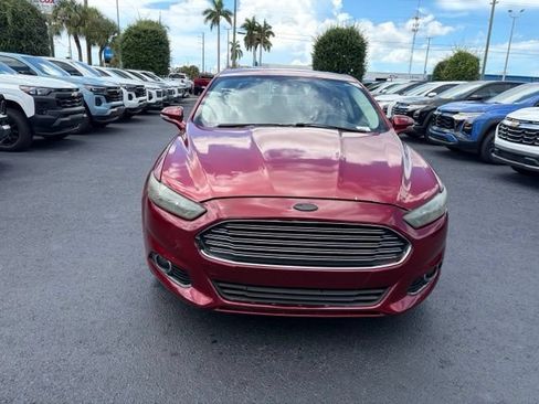 Used 2014 Ford Fusion Titanium FWD image 2