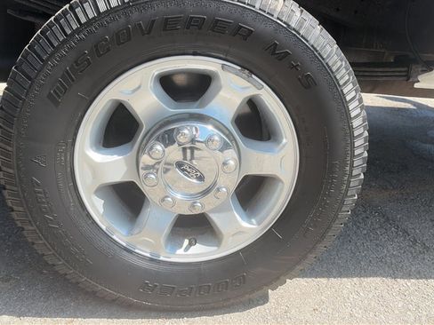 Used 2016 Ford F250 XL w/ XL Appearance Package AWD/4WD image 23