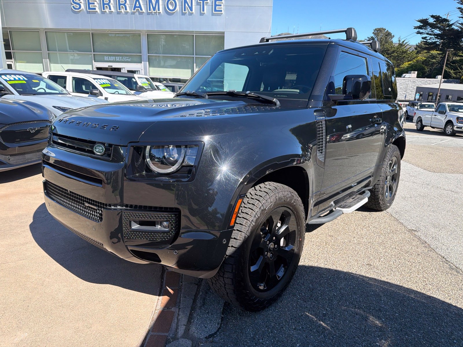 Used 2022 Land Rover Defender 90 X-Dynamic SE AWD/4WD image 3