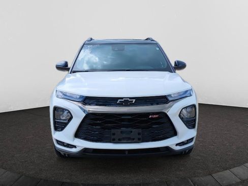 Used 2021 Chevrolet TrailBlazer RS FWD image 2