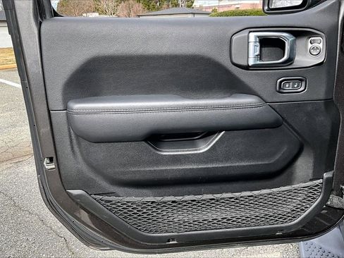 Certified 2022 Jeep Wrangler Unlimited Sahara image 26