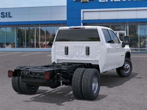 New 2026 Chevrolet Silverado 3500 W/T AWD/4WD image 4