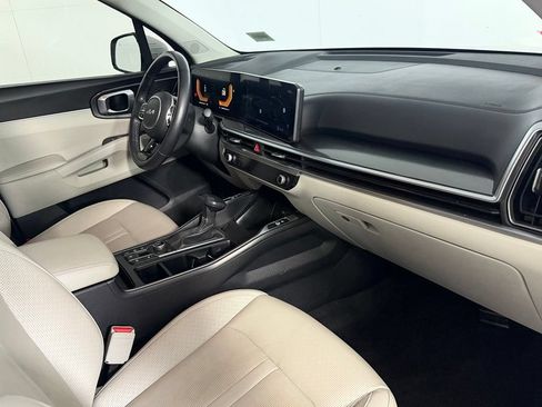 Used 2025 Kia Sorento EX AWD/4WD image 17
