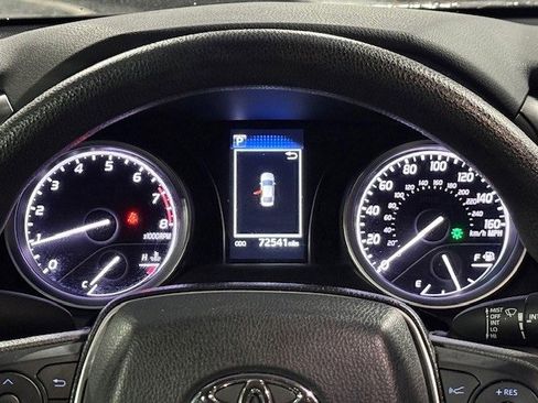 Used 2022 Toyota Camry LE image 28